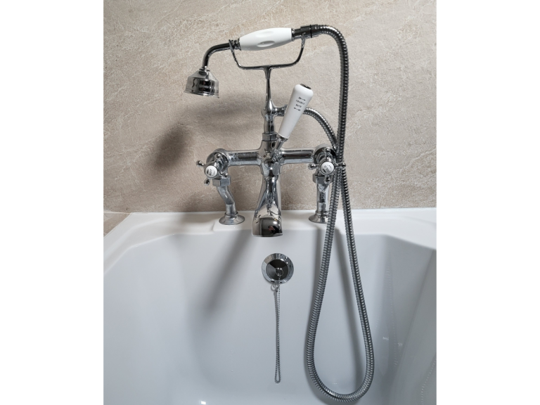 Rénovation complète de salle de bains dans un hôtel