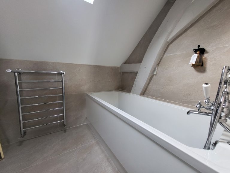Rénovation complète de salle de bains dans un hôtel