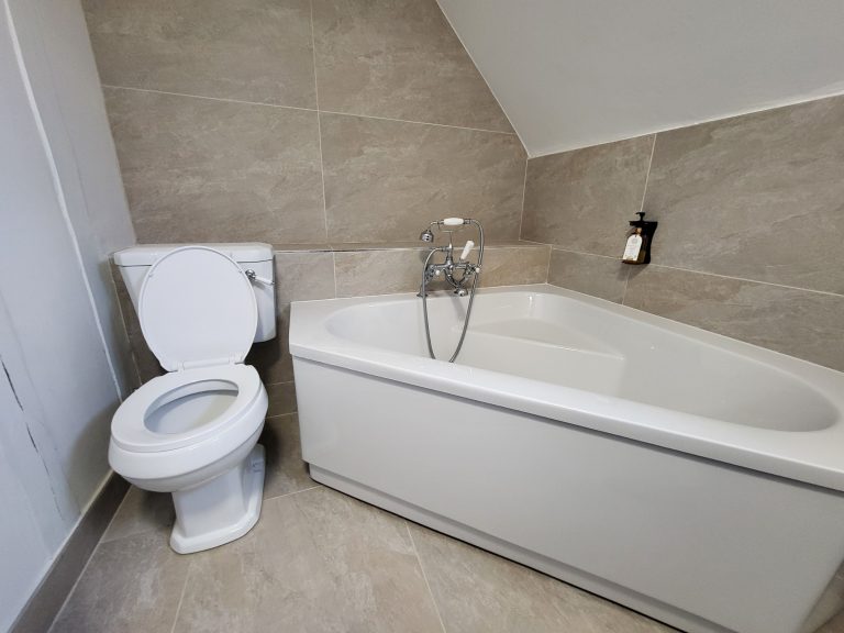 Rénovation complète de salle de bains dans un hôtel